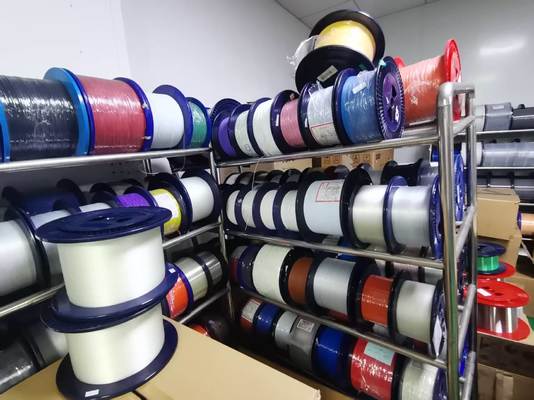 G657A2 Однорежимные голые оптические волокна 0,25 мм Ультратонкие изогнутые для FTTH и беспилотников