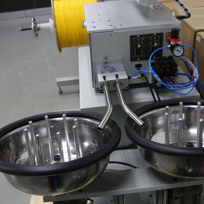 CLX-96 Автоматическая машина для резки волоконно-оптических кабелей со скоростью 1,6-2,1 м/с для 0,9 мм-6 мм патч-кабелей и сенсорного интерфейса